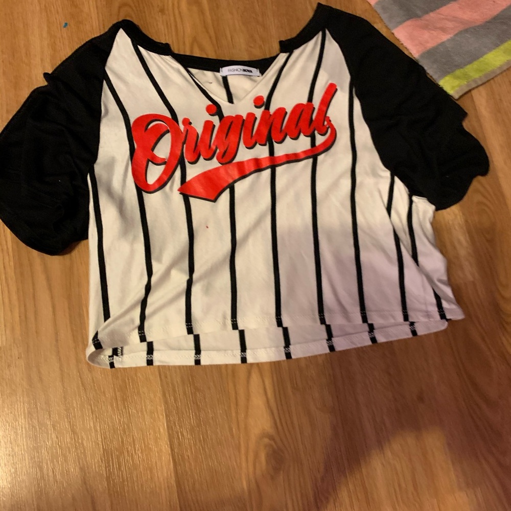Fashionova crop top